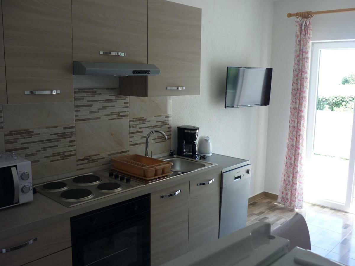 Апартаменты Apartman Miljenko - Matovica Кампор Экстерьер фото